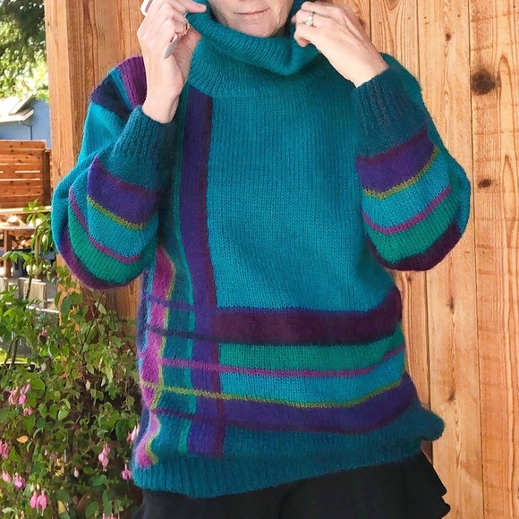 Vintage Sweaters - VTG 80/90s Colorblock Mohair Sweater Handloomed